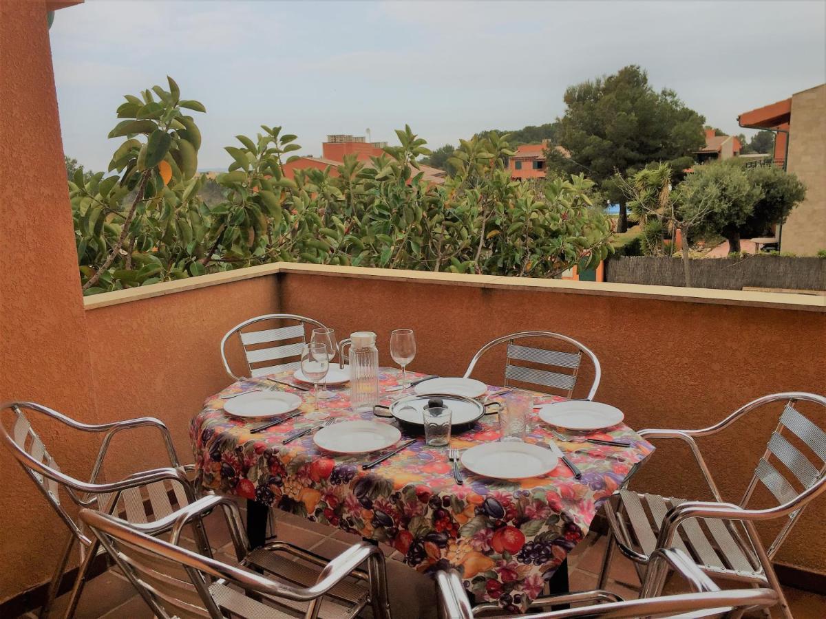 Ongi Etorri Calafat Exterior foto
